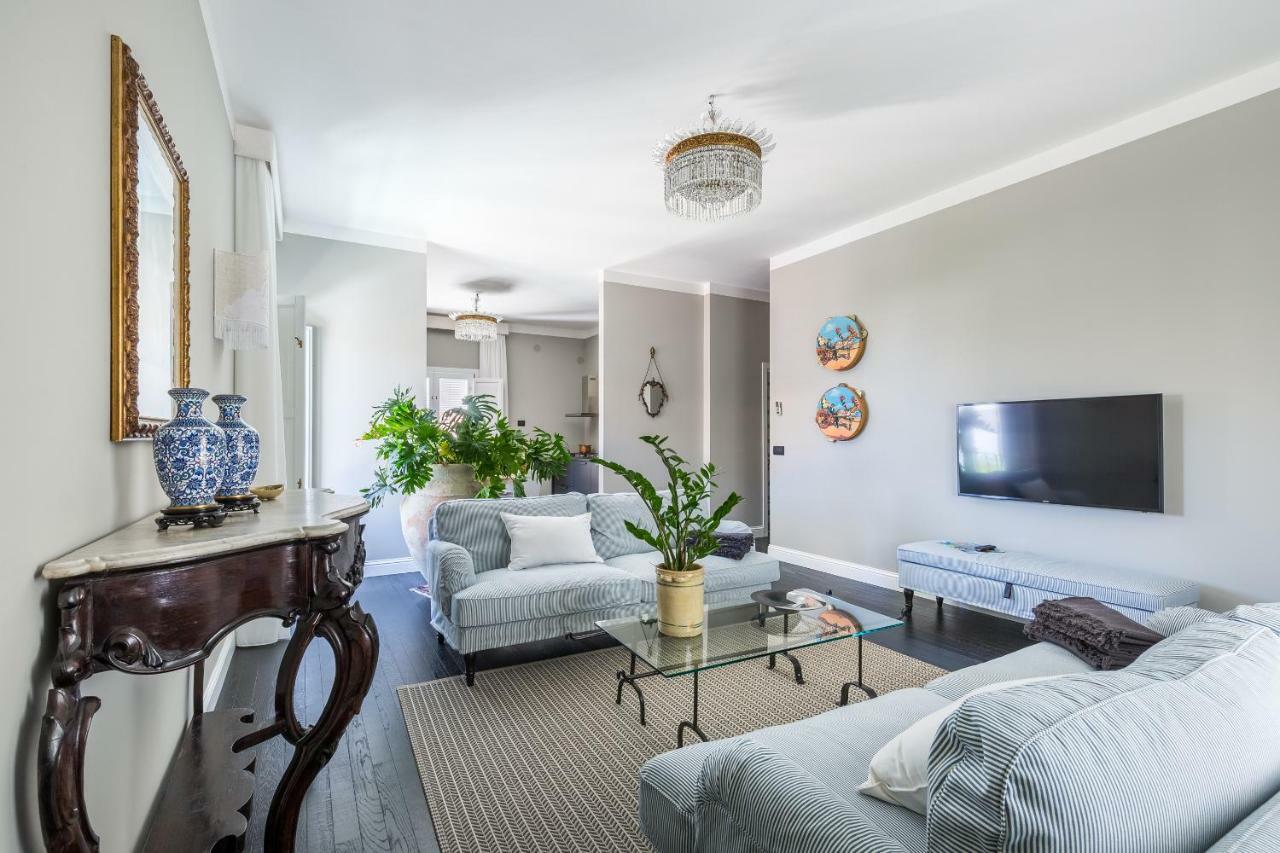 Villa Raphael 阿沃拉 外观 照片